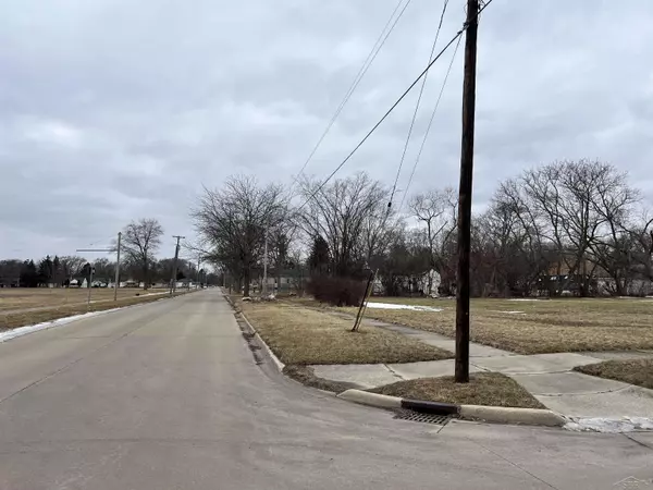Saginaw, MI 48601,2415 Oakwood Avenue