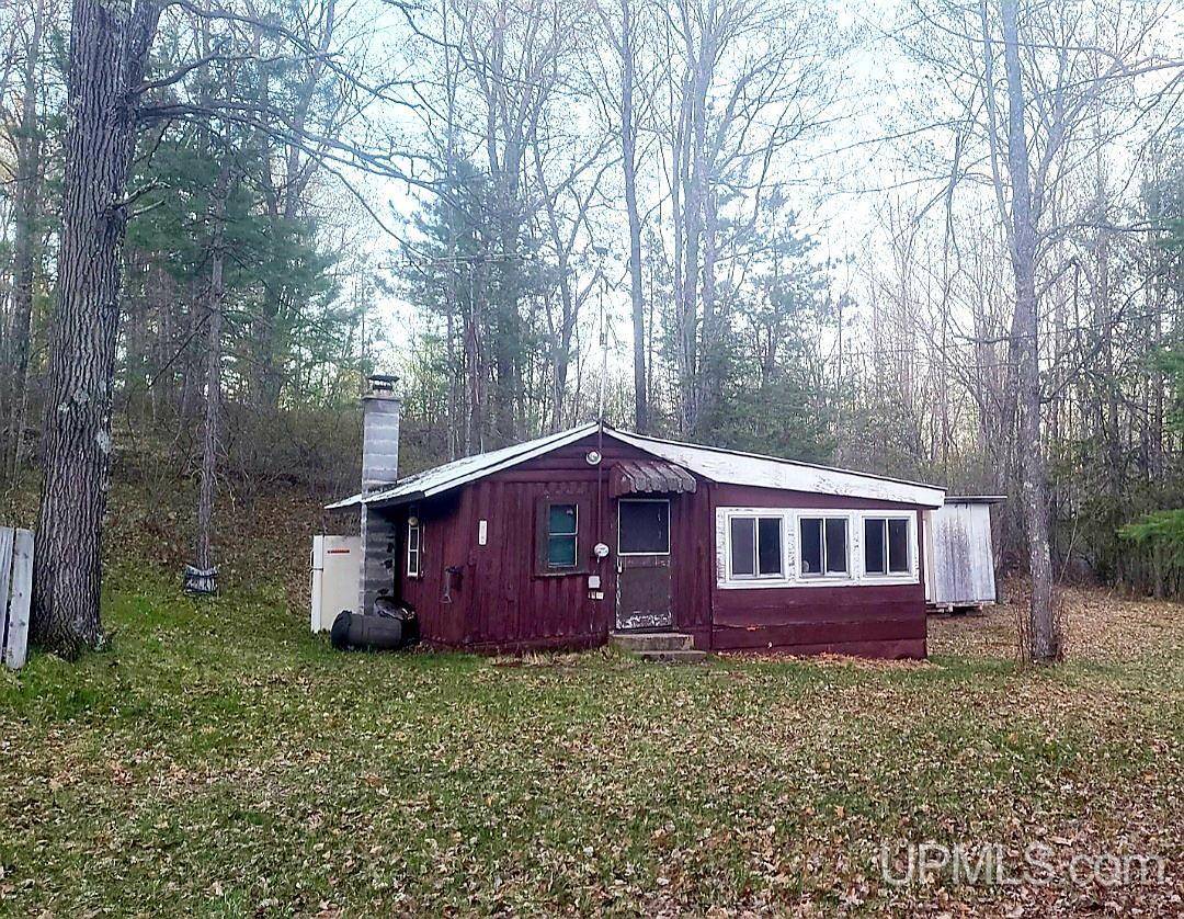 W10012 US Hwy 8 Highway, Dunbar T-wi, WI 54119