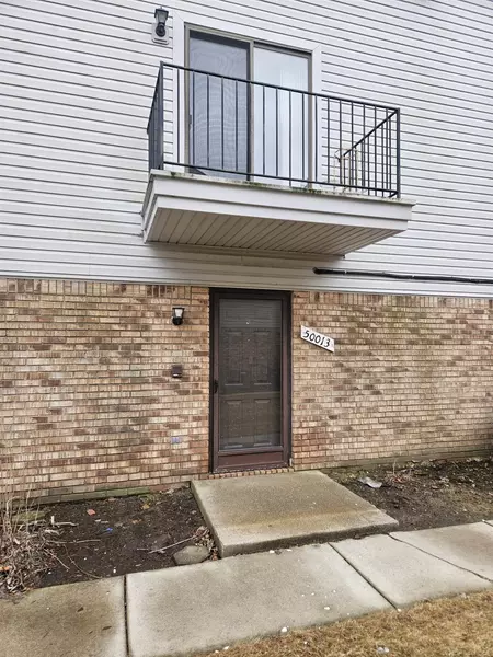 50013 S Angelo Court, Chesterfield Twp, MI 48047