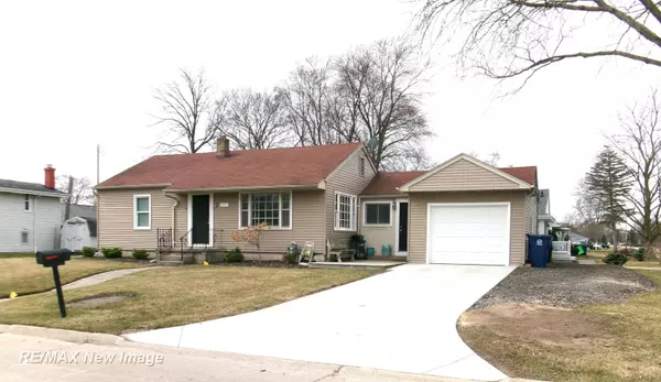 2155 Passolt Street, Saginaw, MI 48603