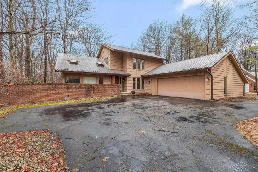 4700 Moorland Drive, Midland, MI 48640