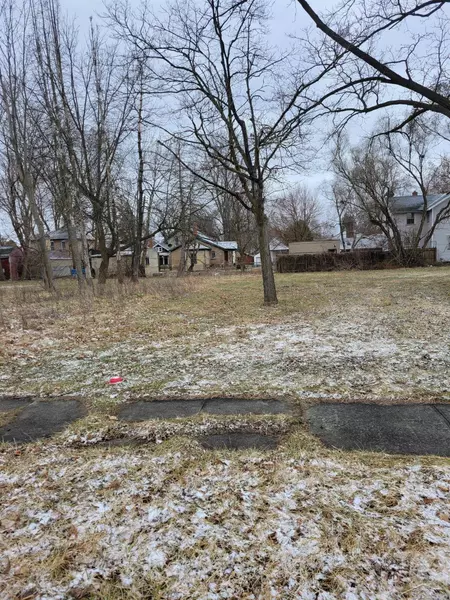 1443 Greenwich Street, Saginaw, MI 48602