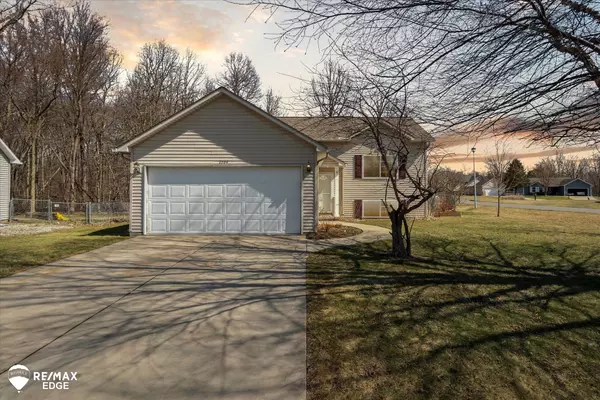 2304 Pine Grove,  Burton,  MI 48519