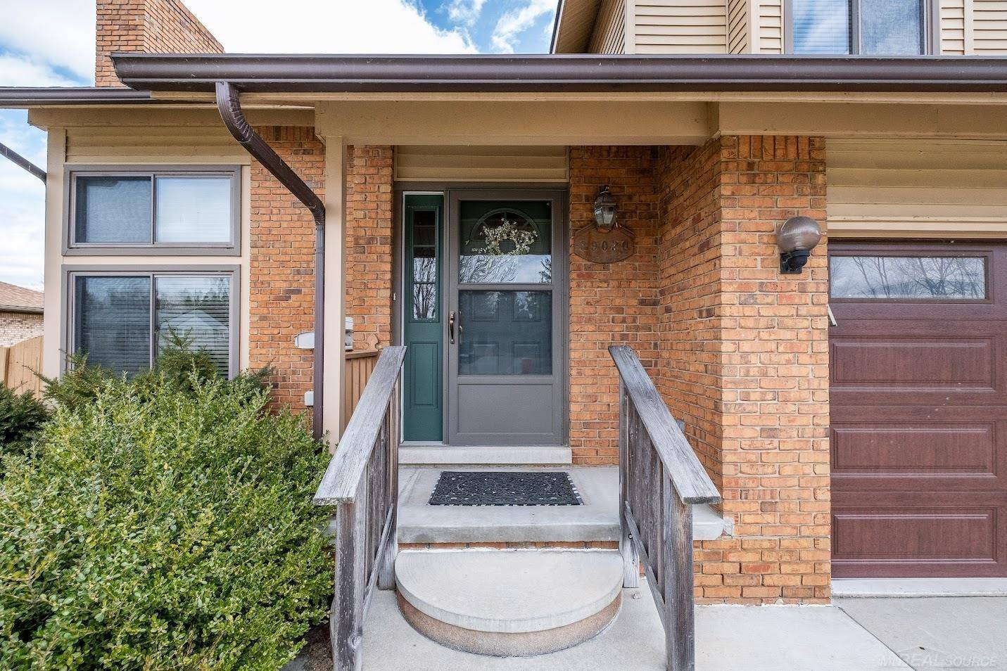 Harrison Twp, MI 48045,39020 Clearview Street