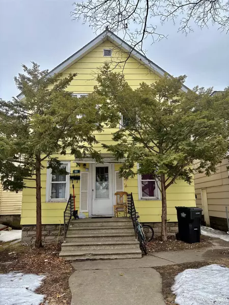 311 S 9th Street, Escanaba, MI 49829