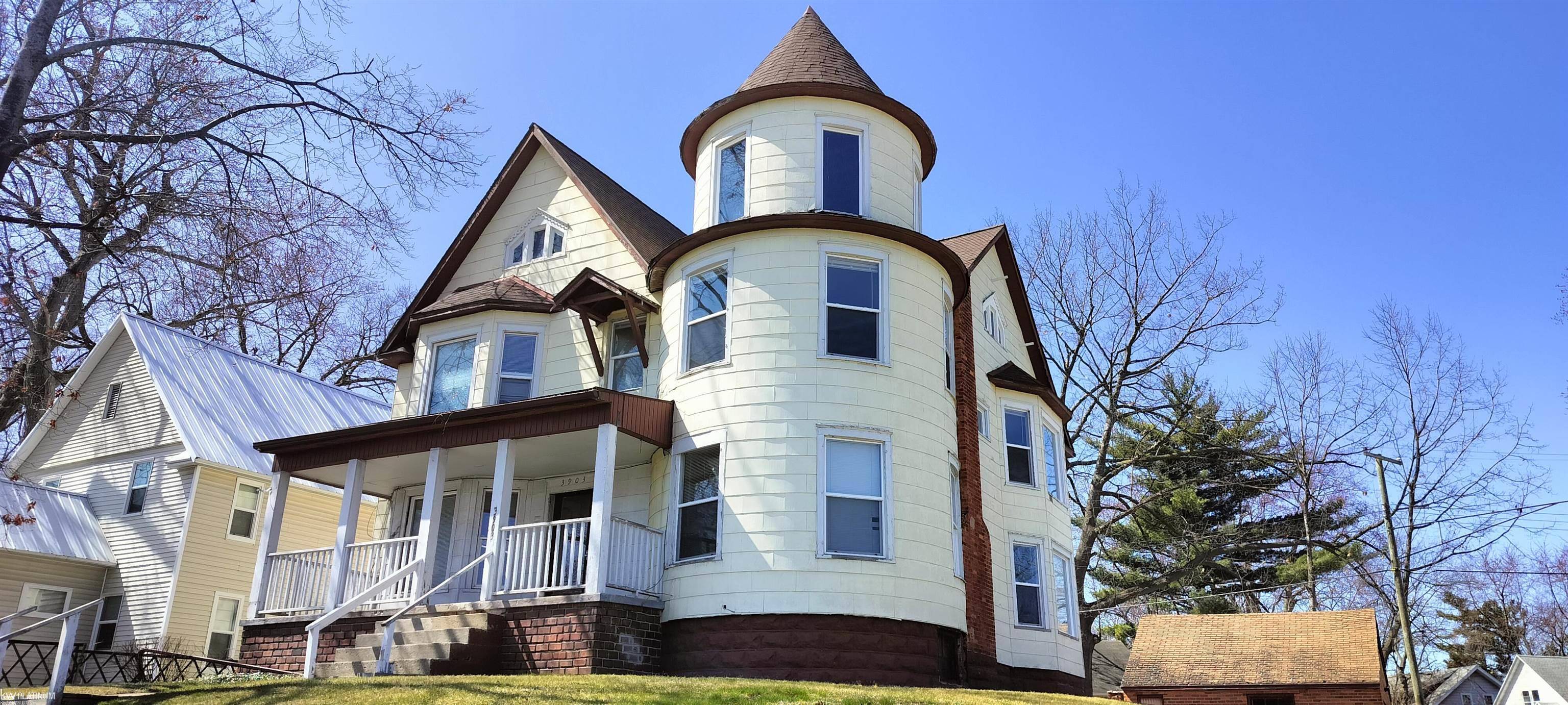 Port Huron, MI 48060,3903 Electric Avenue
