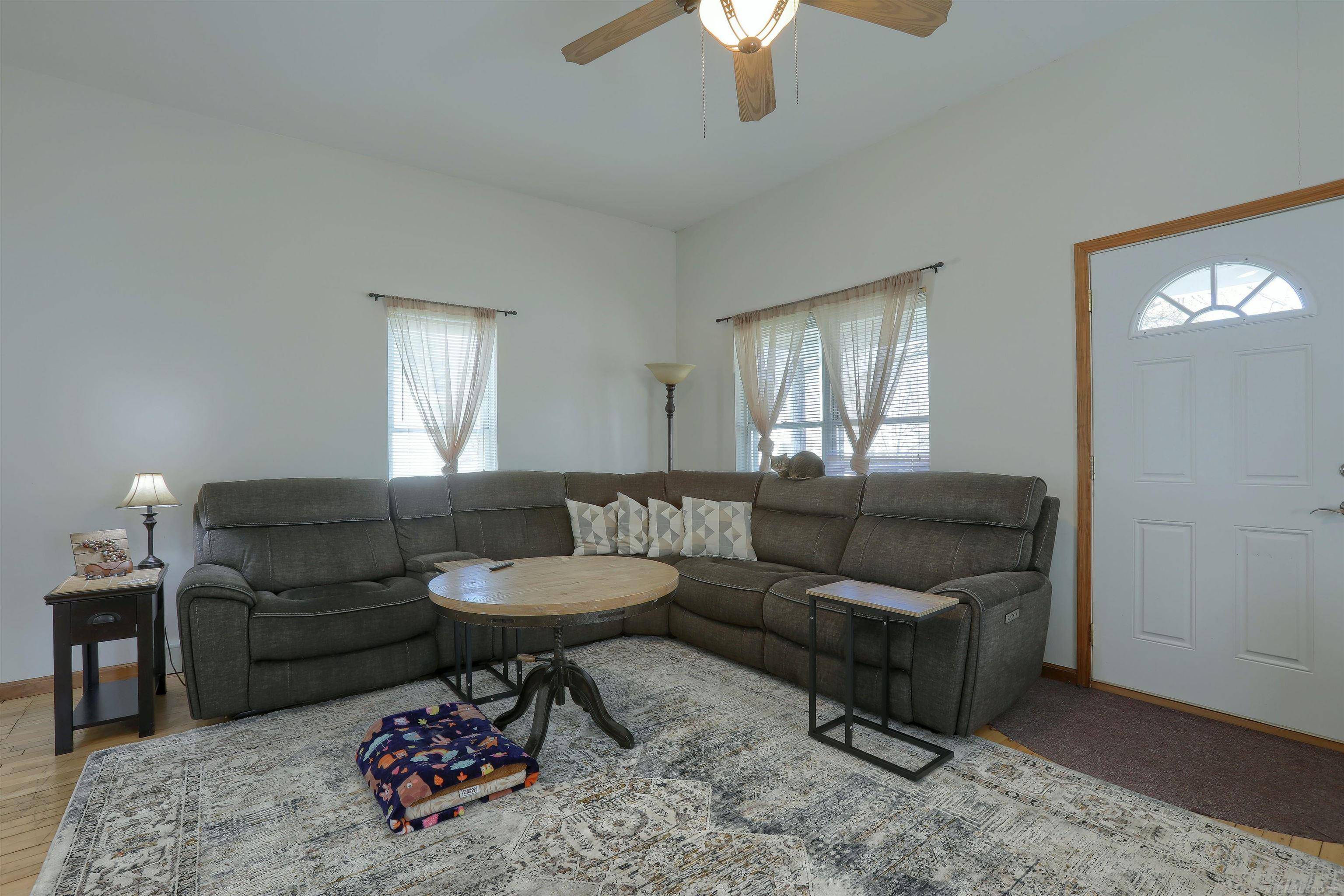 Mount Clemens, MI 48043,22 Roseview Boulevard