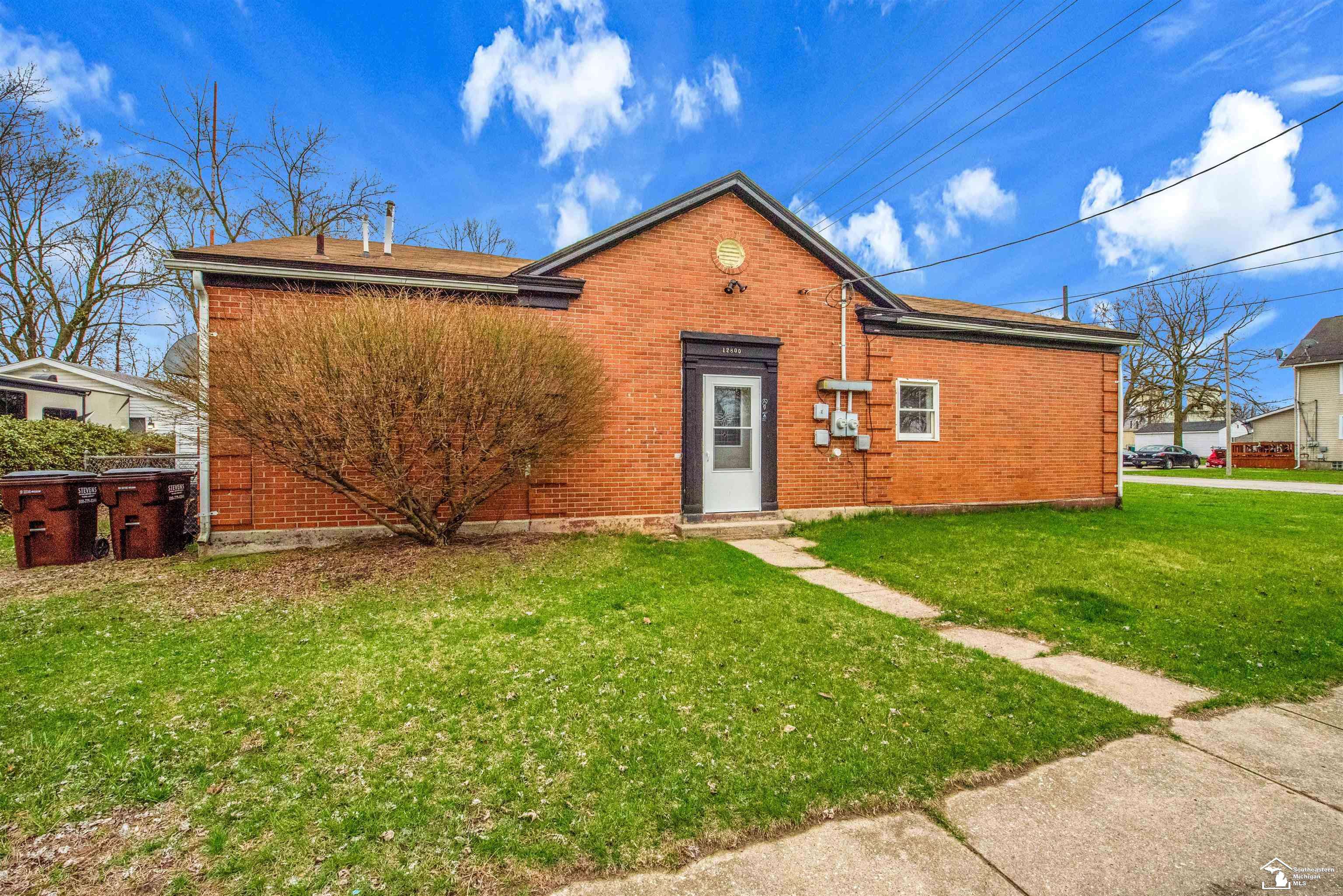 12800 Matthews Street, Carleton, MI 48117