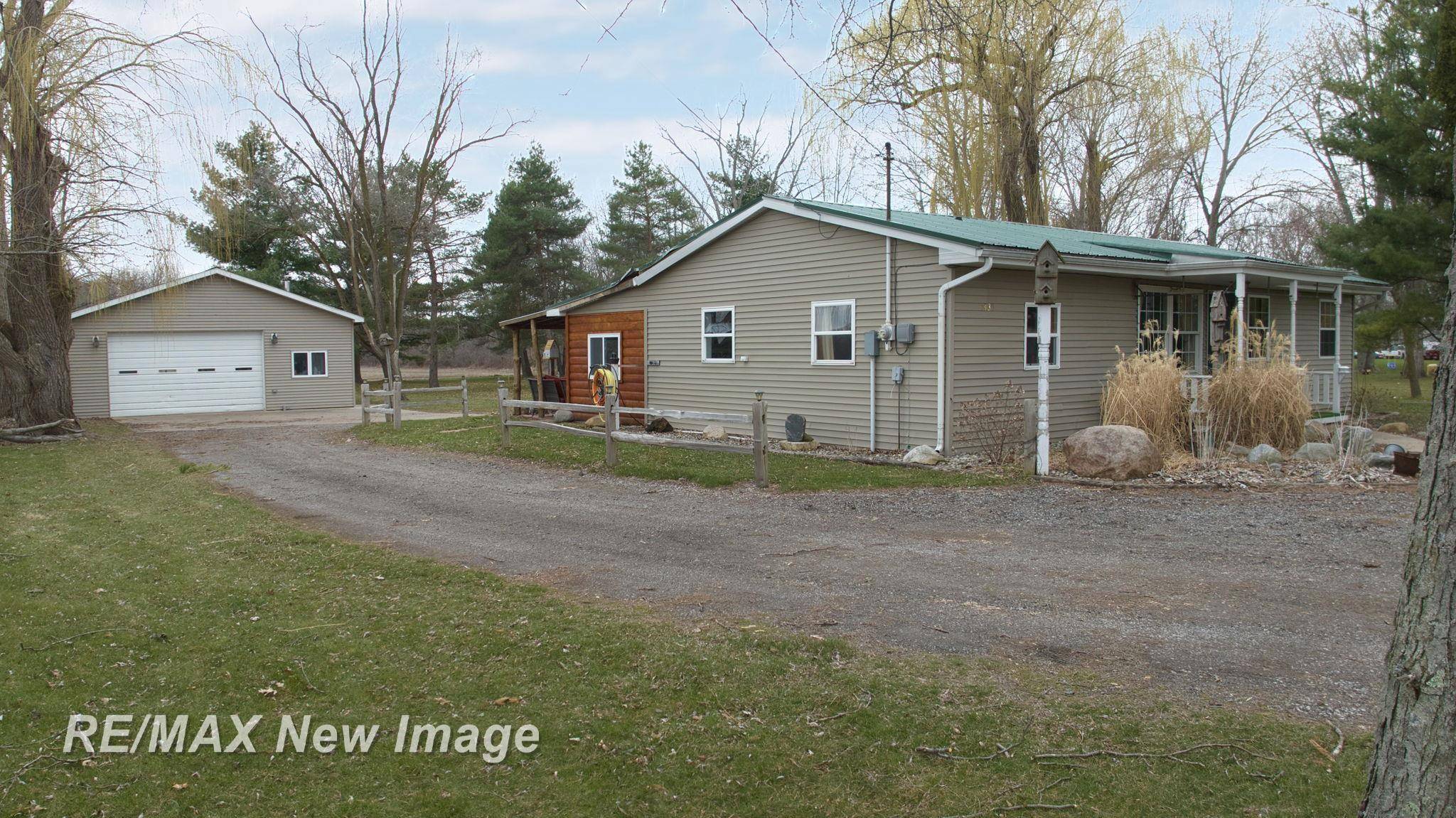 1435 W Fry Road, Burt, MI 48417