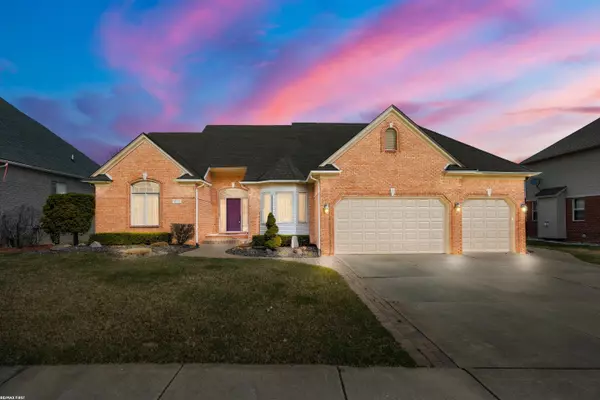 35761 Addison Drive, New Baltimore, MI 48047
