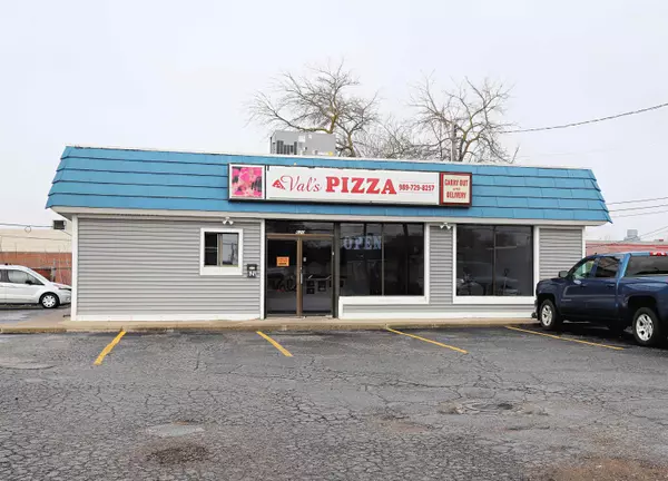 Owosso, MI 48867,618 S Washington Street