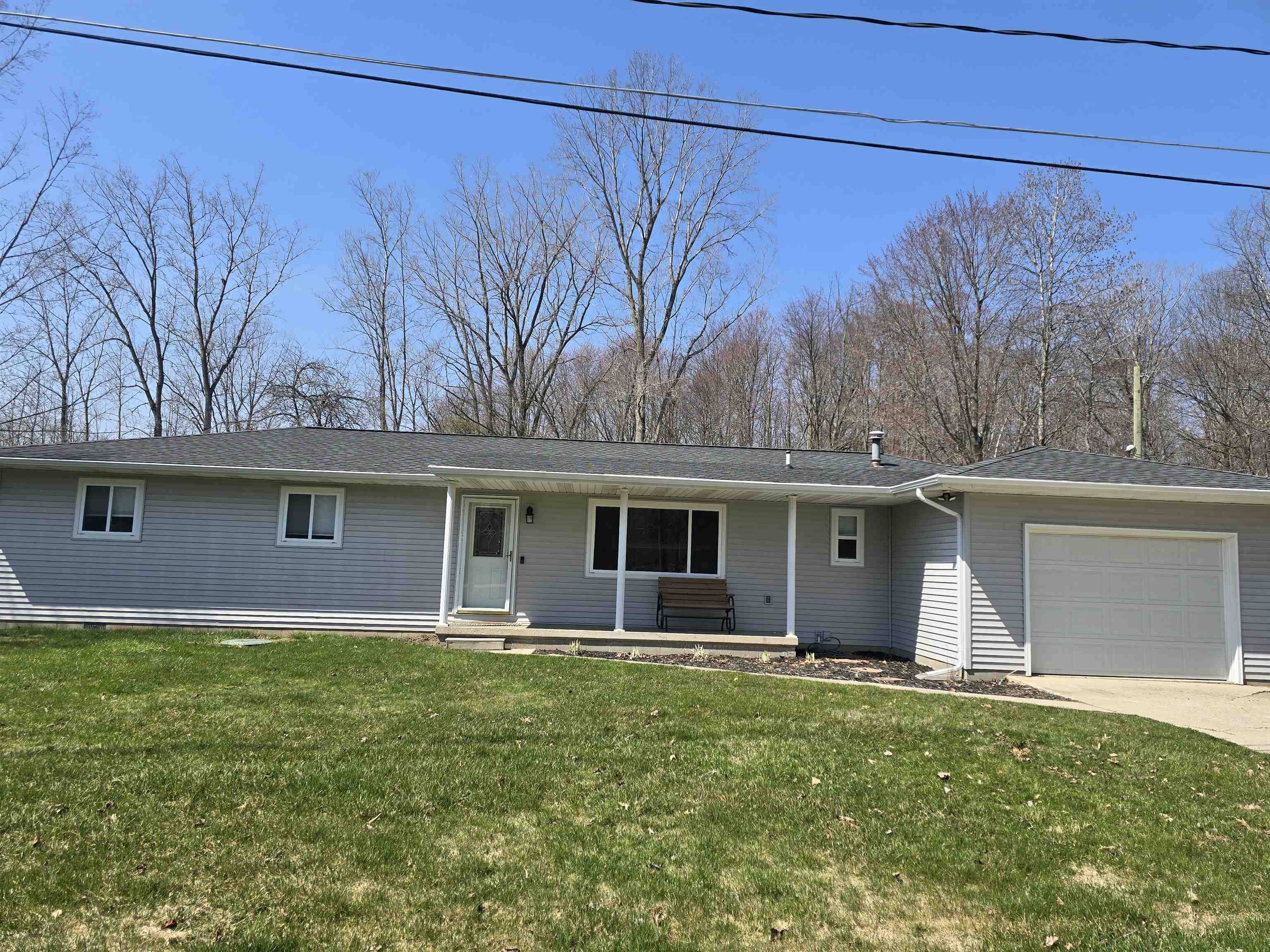 842 S Grey Street, Midland, MI 48640