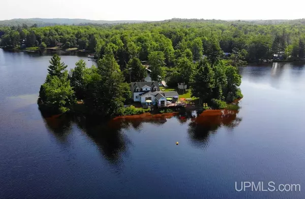 Toivola, MI 49965,7021 Island Lane