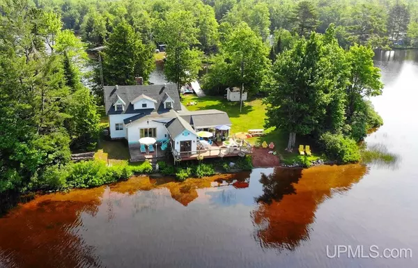 Toivola, MI 49965,7021 Island Lane