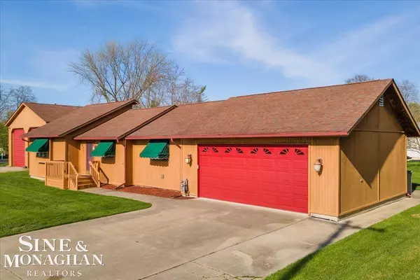 Harsens Island, MI 48028-9781,374 Monroe Boulevard