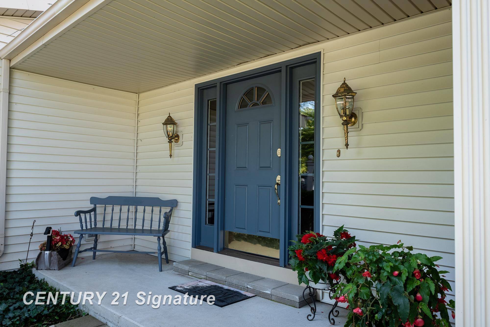 Sanford, MI 48657,33 Ferro Street