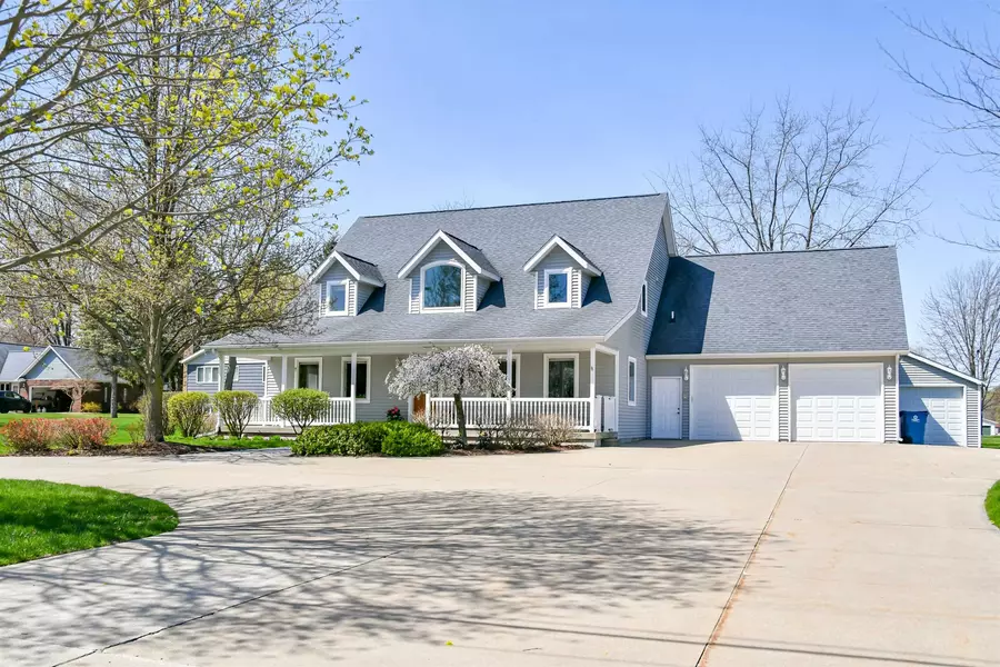 1251 N Pine Road, Essexville, MI 48732