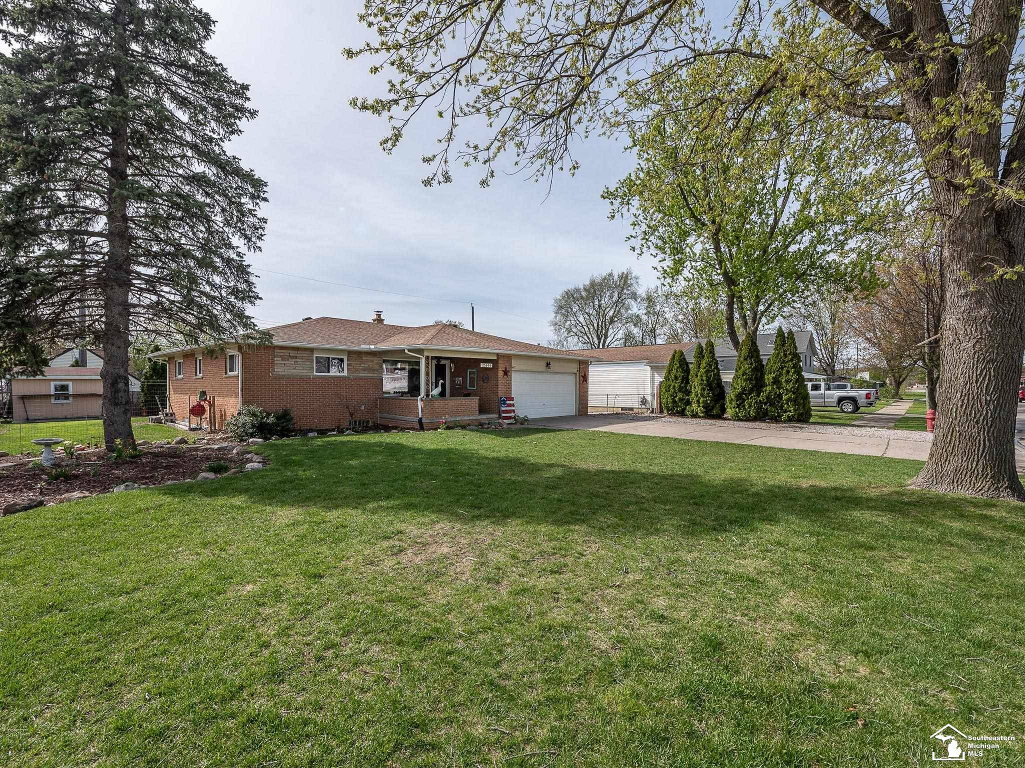 25144 Reeck Road, Woodhaven, MI 48183