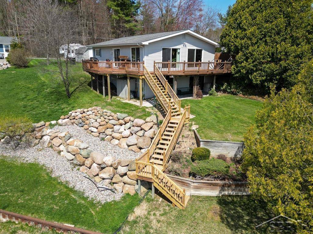 4438 N Verity Road, Sanford, MI 48657