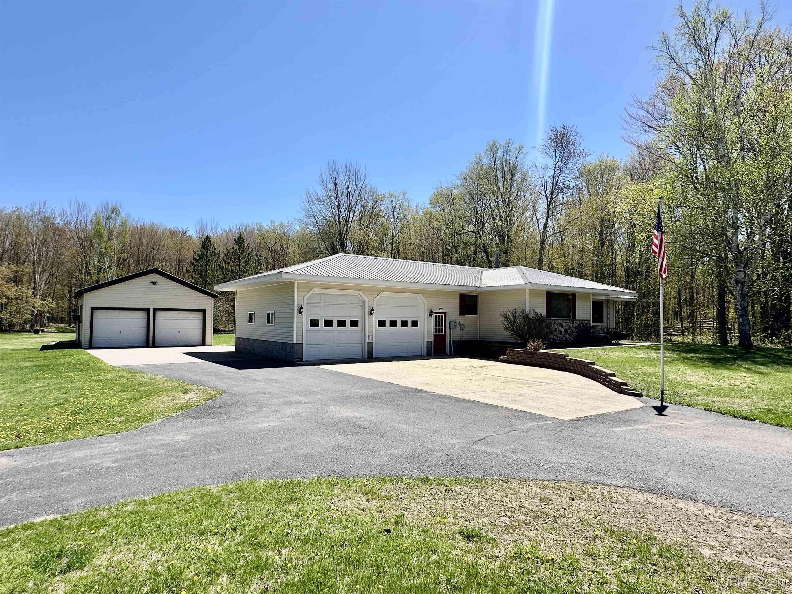 N5744 County Road H15 Road, Shingleton, MI 49884