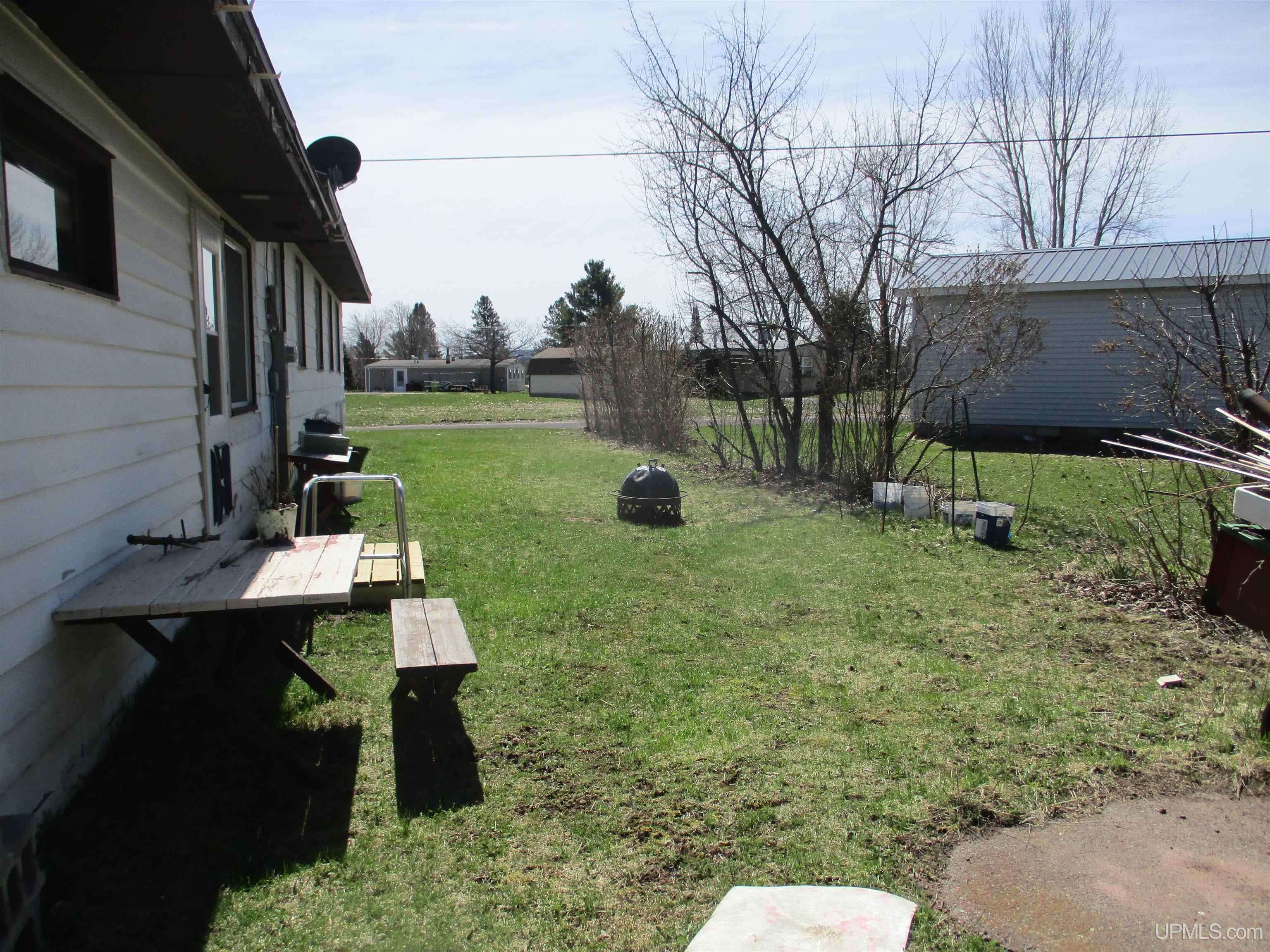 White Pine, MI 49971,10 Balsam Street