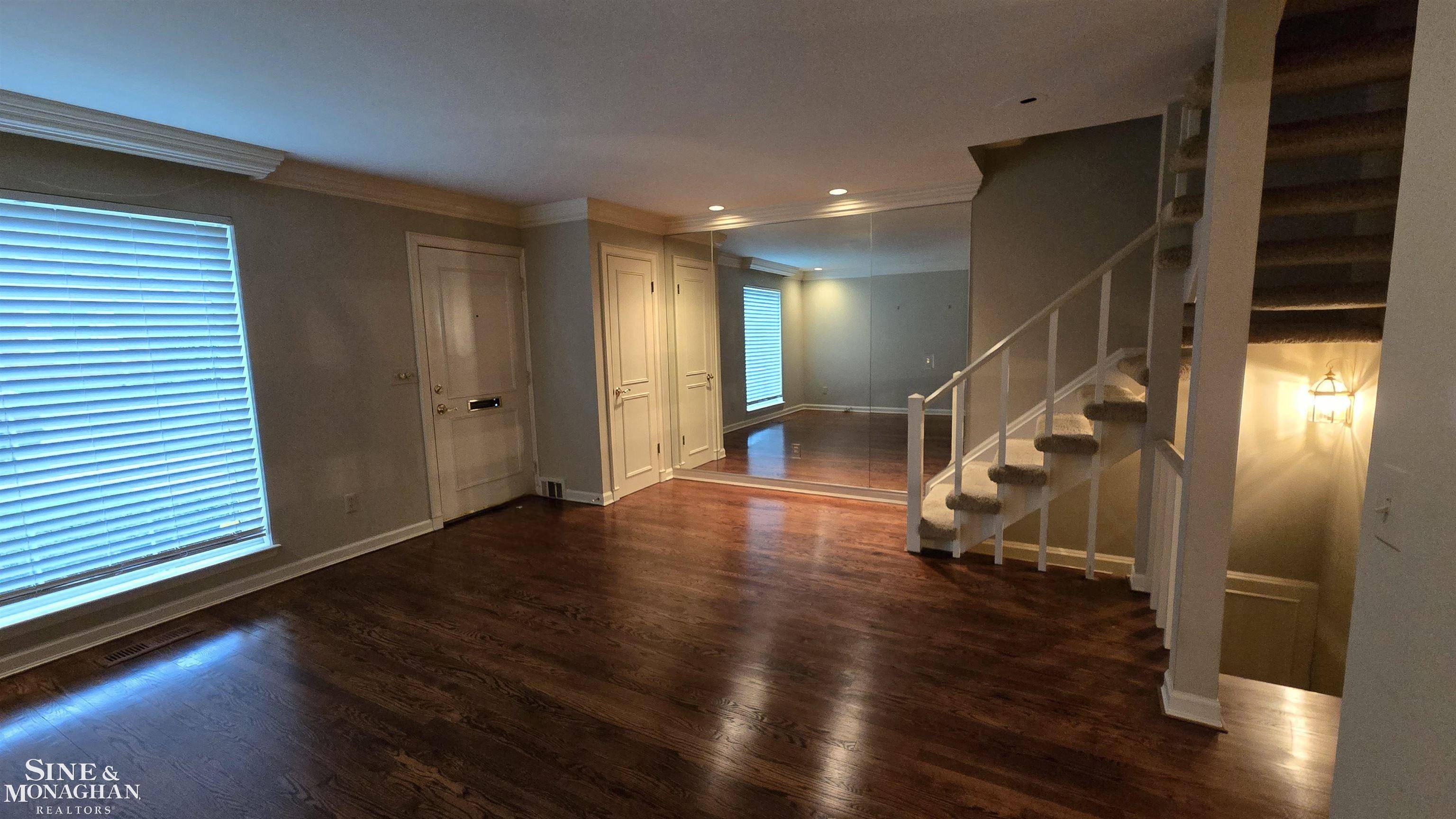 Saint Clair Shores, MI 48080,1276 Woodbridge Street