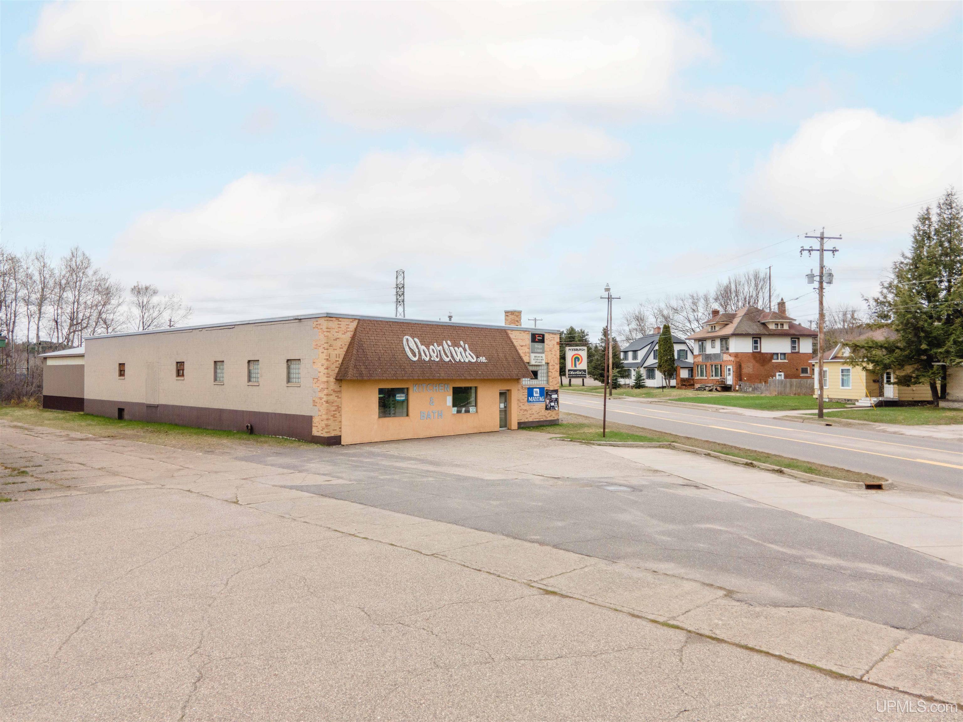 Iron River, MI 49935,32 N 4th Avenue