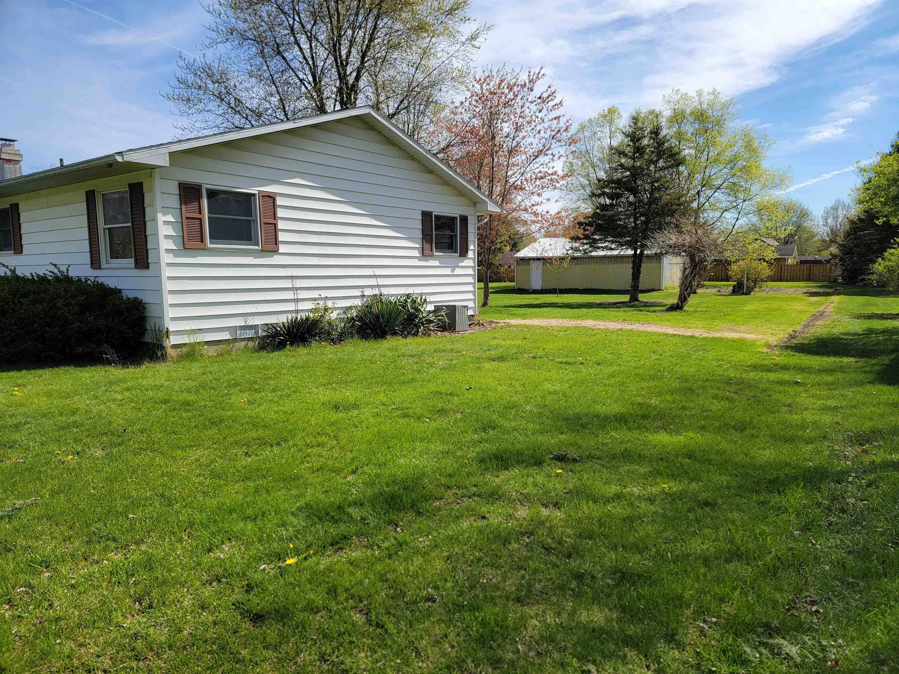 Chesaning, MI 48616-1709,623 S Main Road