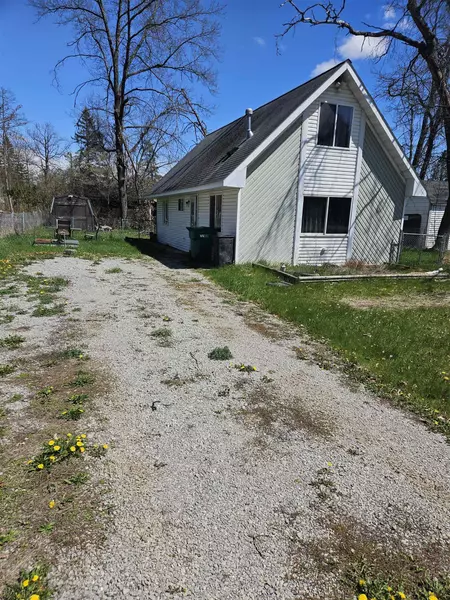 4144 Oak Flats Road, Harrison, MI 48625