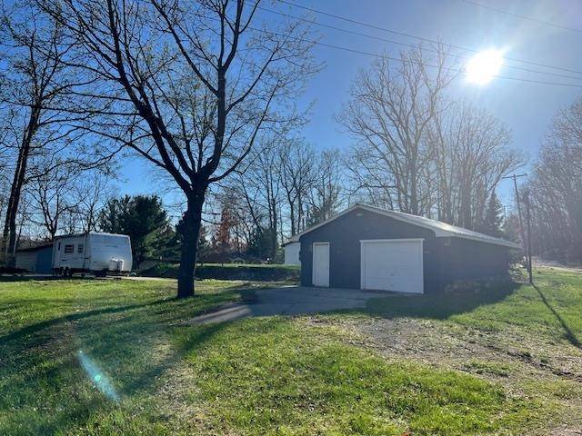 1061 Pocahontas Road, Harrison, MI 48625