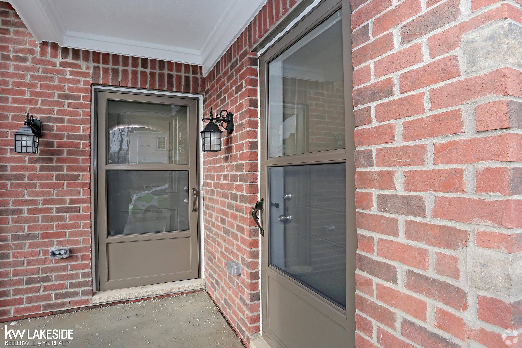 Shelby Twp, MI 48316,54247 Calusa Drive