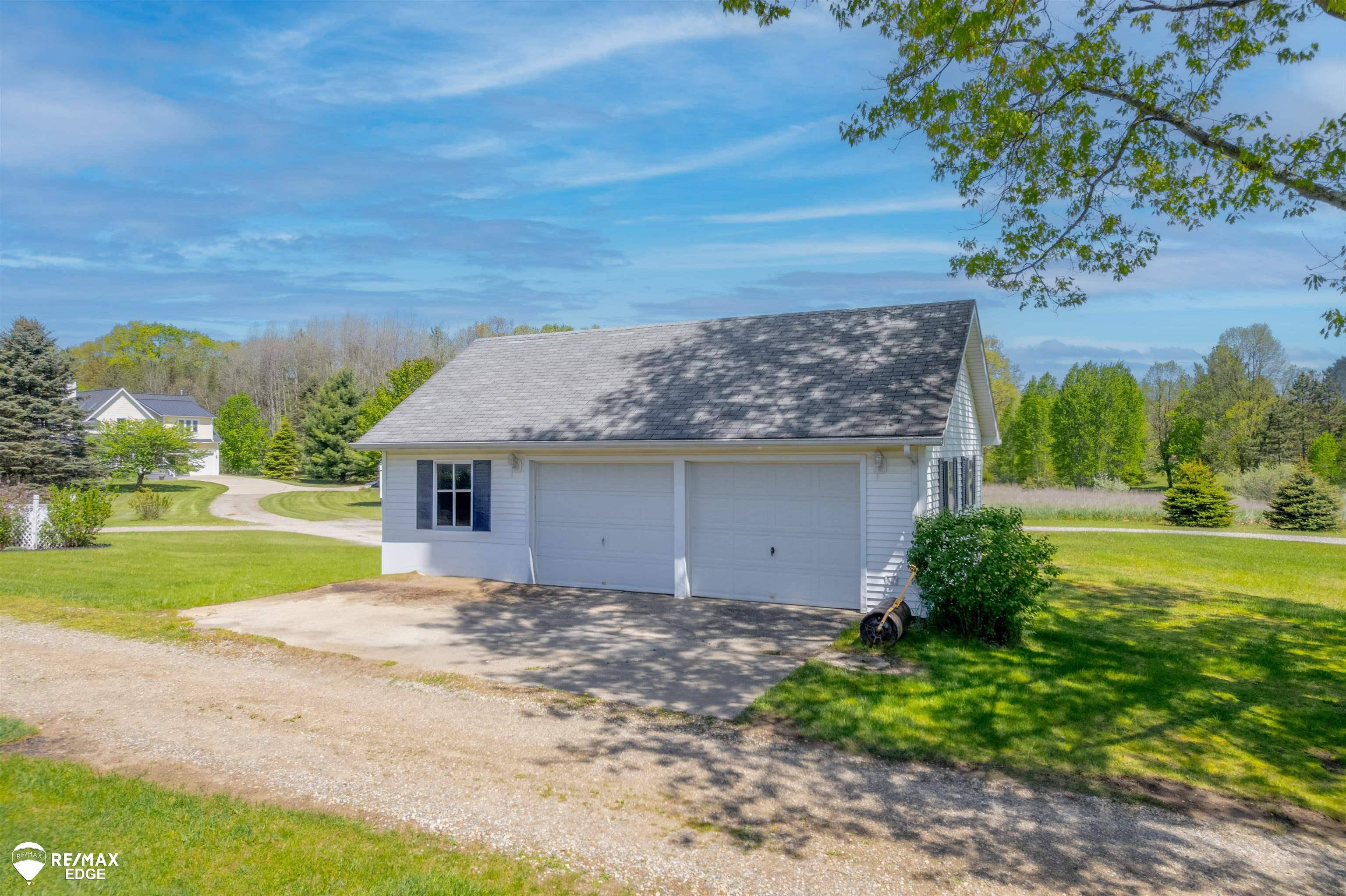 Columbiaville, MI 48421,4705 Lonsberry Road
