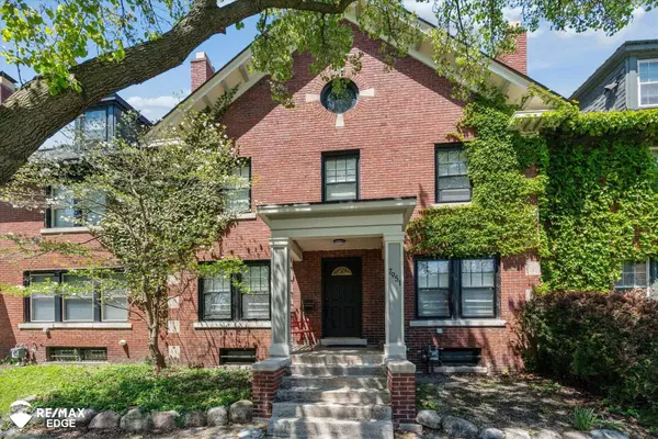 7951 Saint Paul Street, Detroit, MI 48214-2445