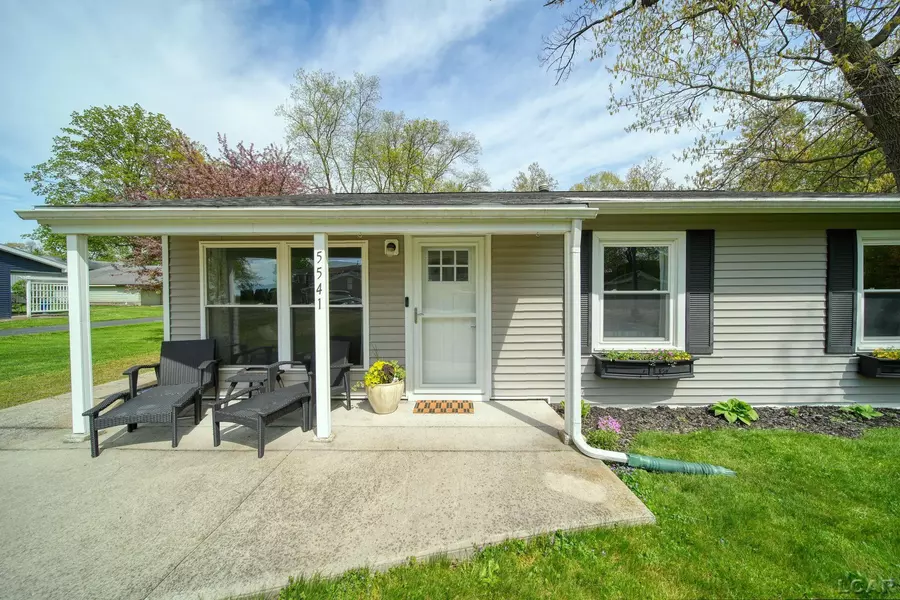 5541 Pleasant Valley Road, Manitou Beach, MI 49253