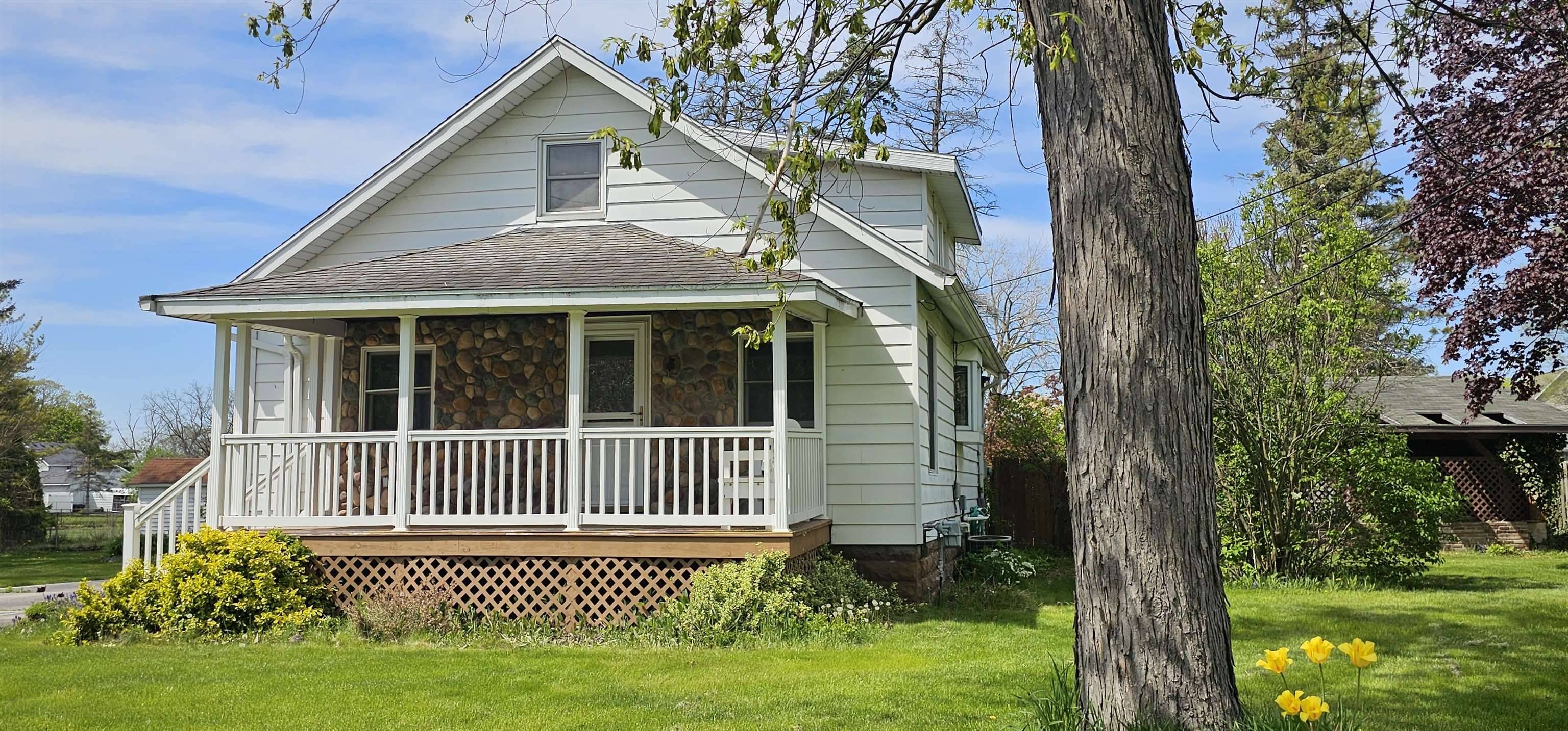 115 E Murphy Street, Bay City, MI 48706