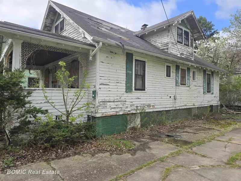 213 S 12th Street, Saginaw, MI 48601