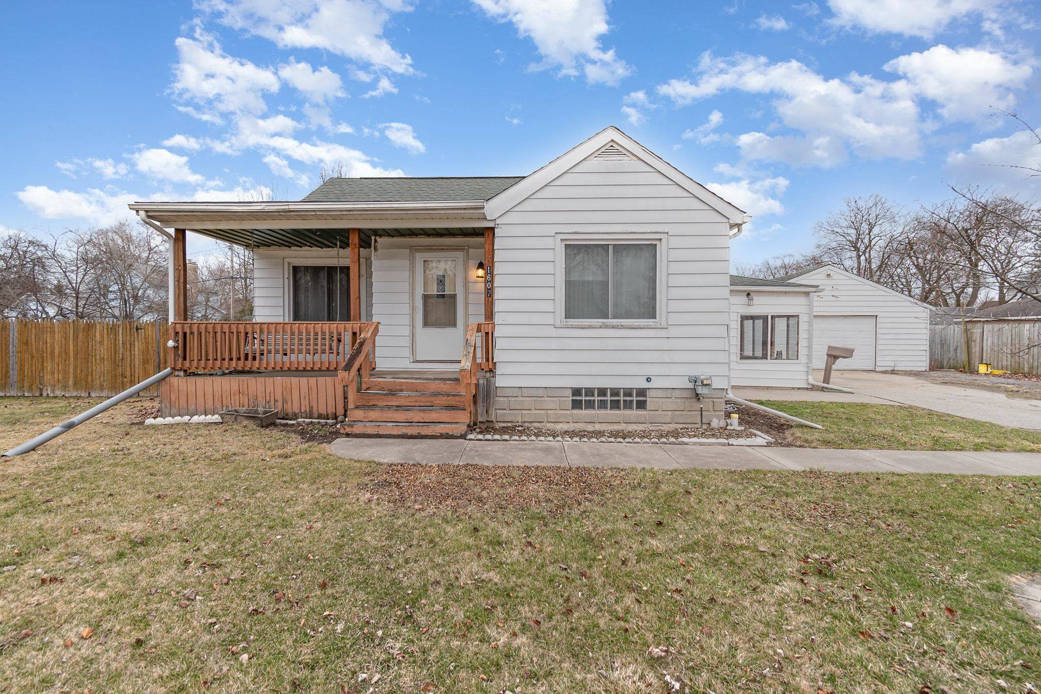 1607 Wilson Street,  Bay City,  MI 48708