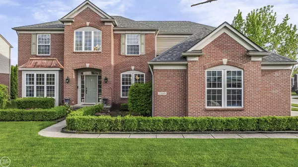 22048 Bedford Valley Drive, Macomb, MI 48044