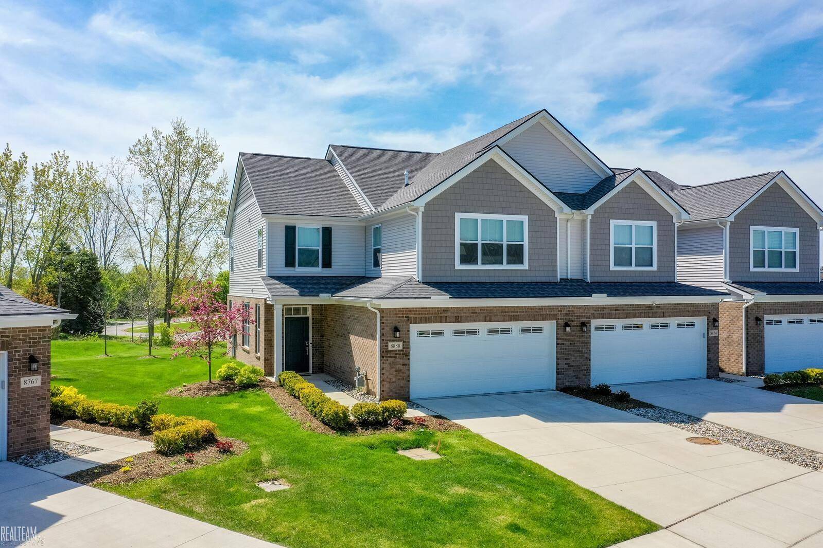 8888 Pioneer Street, Washington Twp, MI 48094