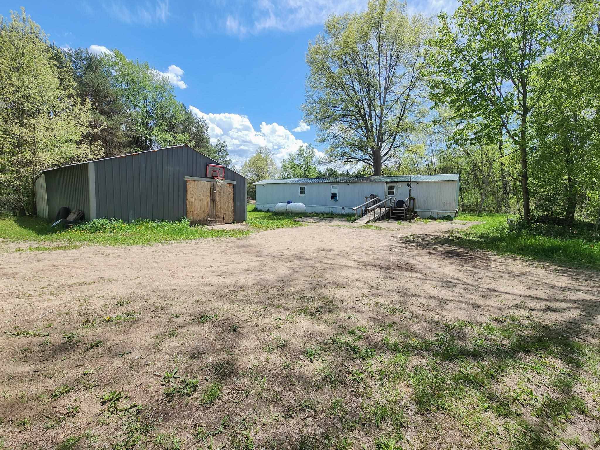 11733 5 Mile Road, Evart, MI 49631