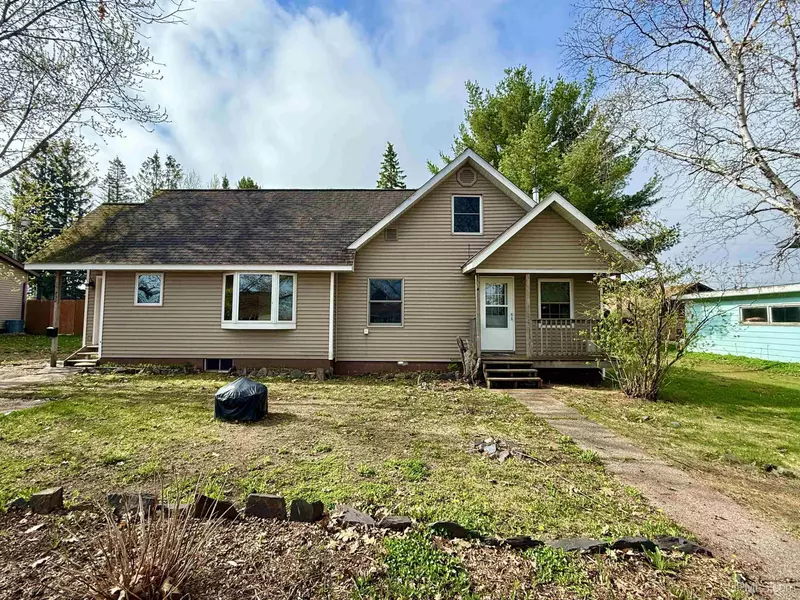 730 Elliott Avenue, Ishpeming, MI 49849