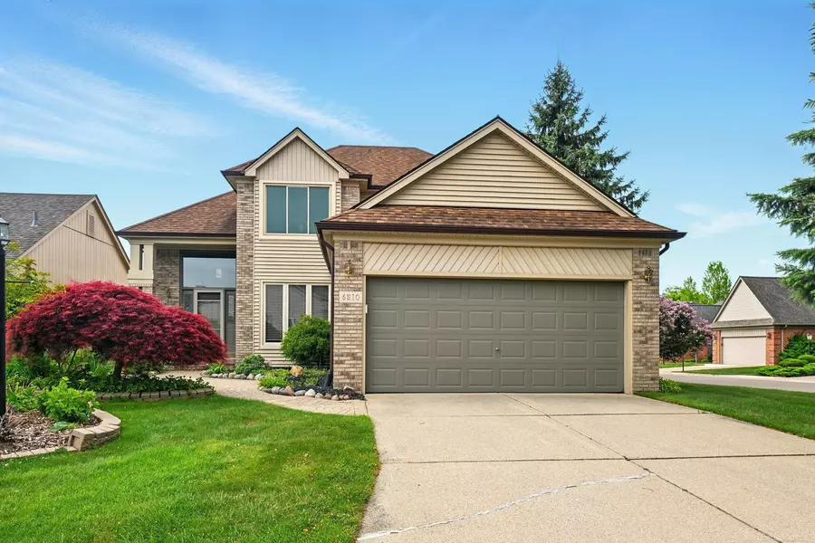 6510 Cross Creek Drive, Washington Twp, MI 48094