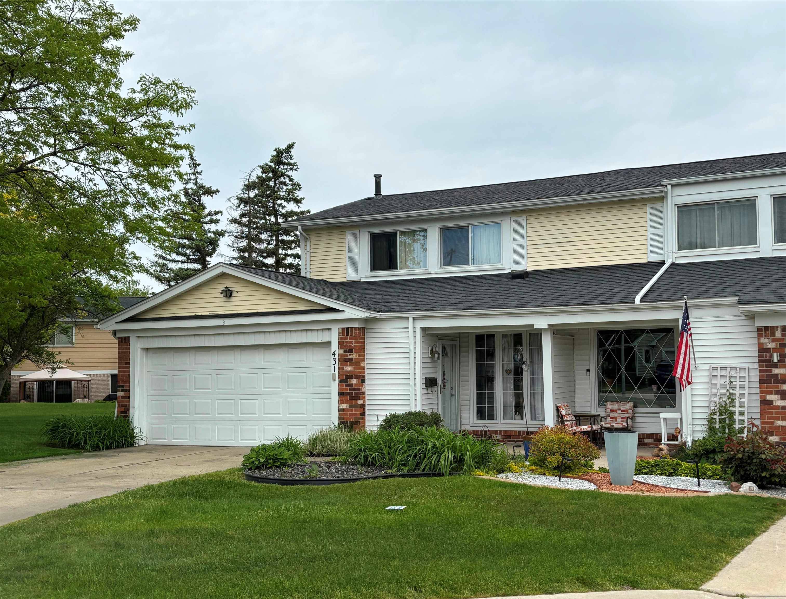 431 Lockmoor Court, Grand Blanc, MI 48439