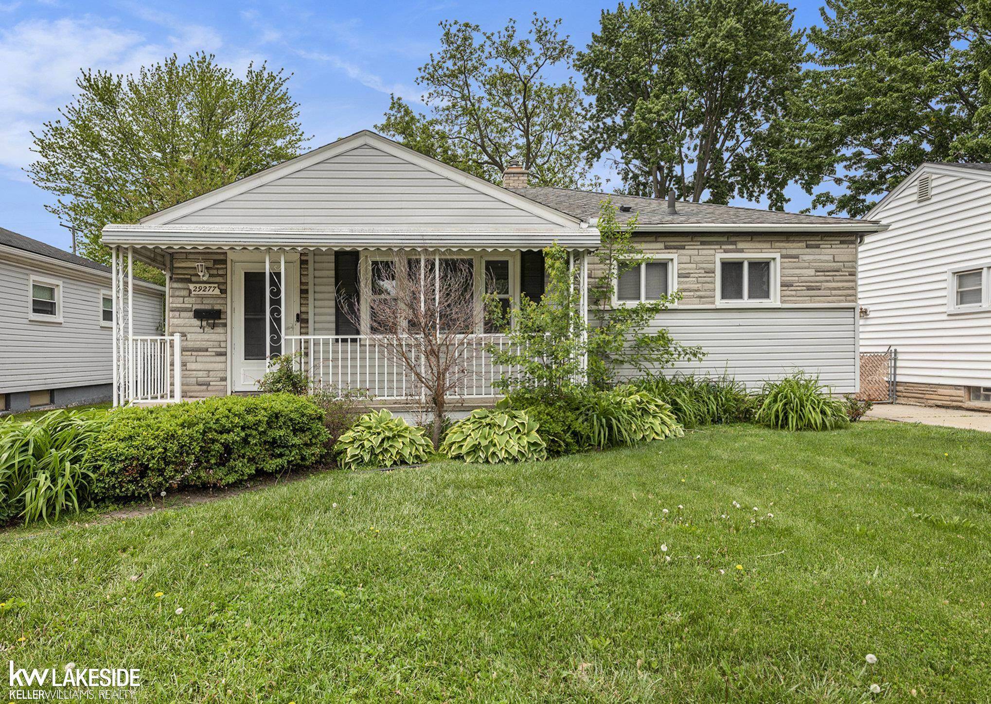 29277 Commonwealth Street, Roseville, MI 48066