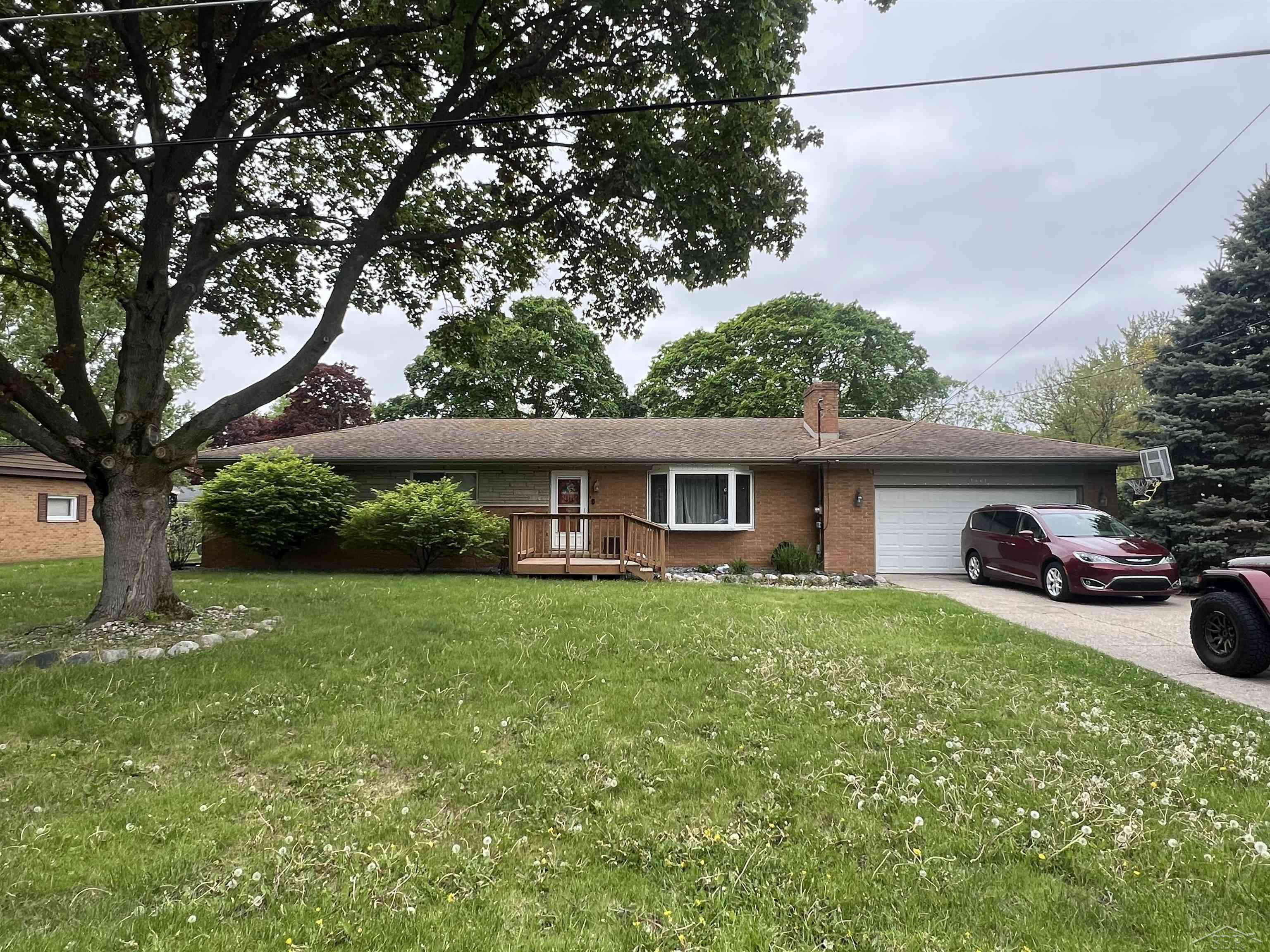 1441 Dover Place, Saginaw, MI 48638