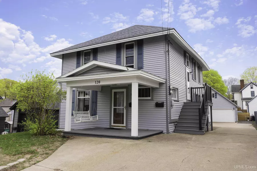 120 E Prospect Street, Marquette, MI 49855