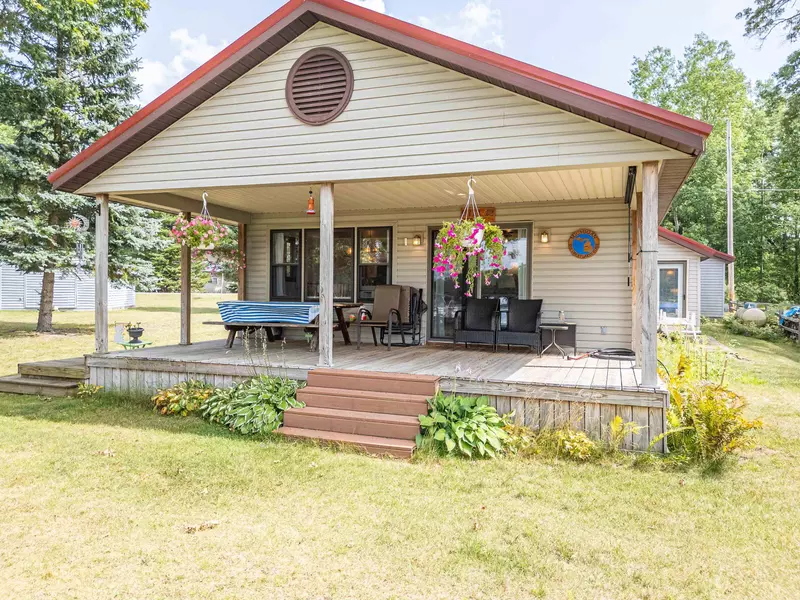 6257 Swallow Drive, Harrison, MI 48625