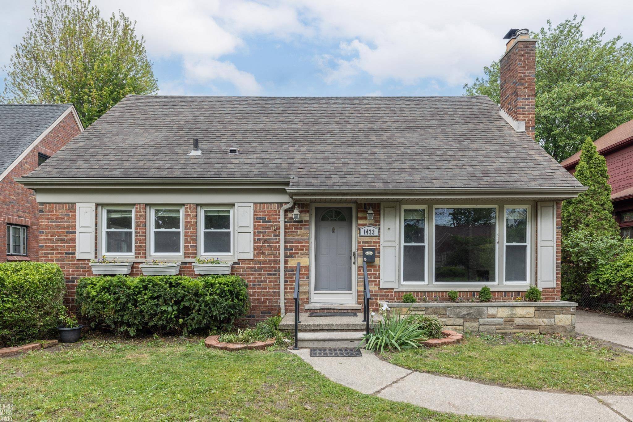 1433 Harvard Road, Grosse Pointe, MI 48230