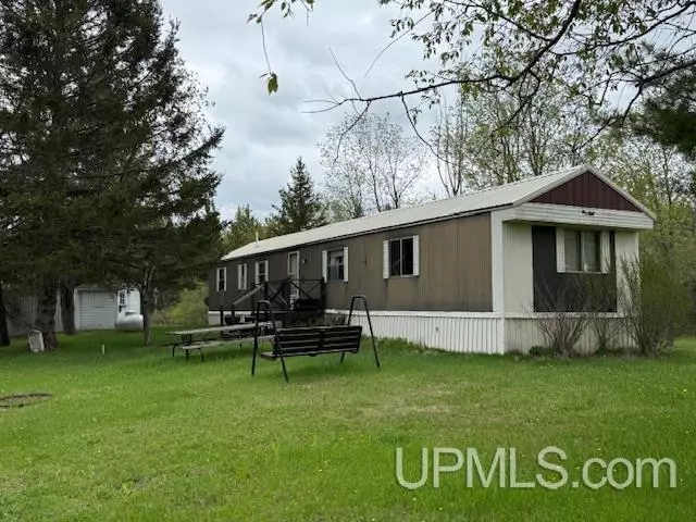Long Lake T-wi, WI 54542,11843 Howen Road