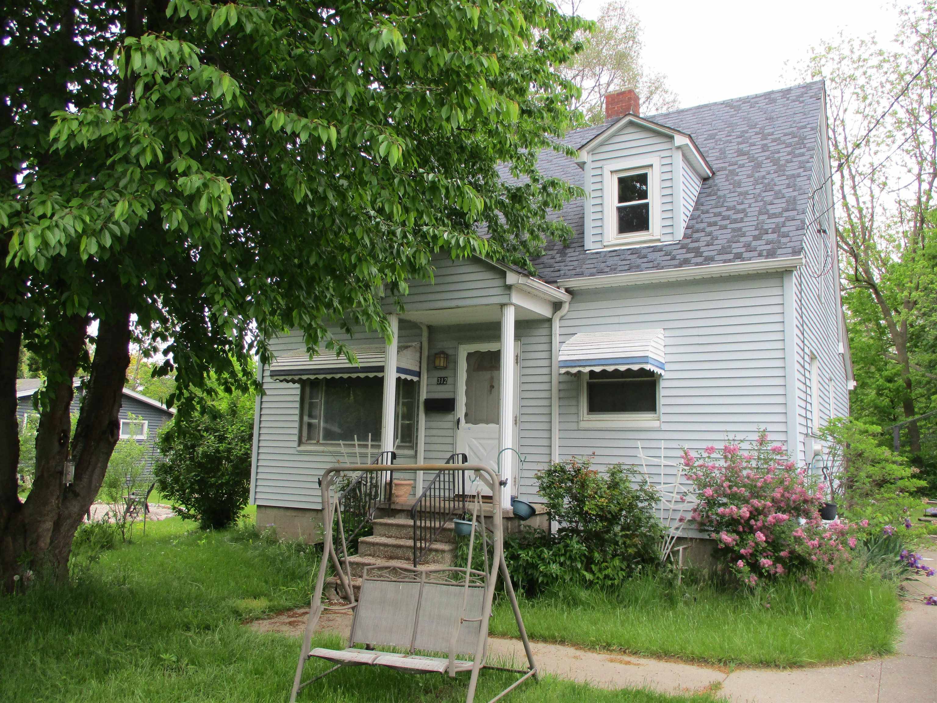 312 Leland Street, Flushing, MI 48433